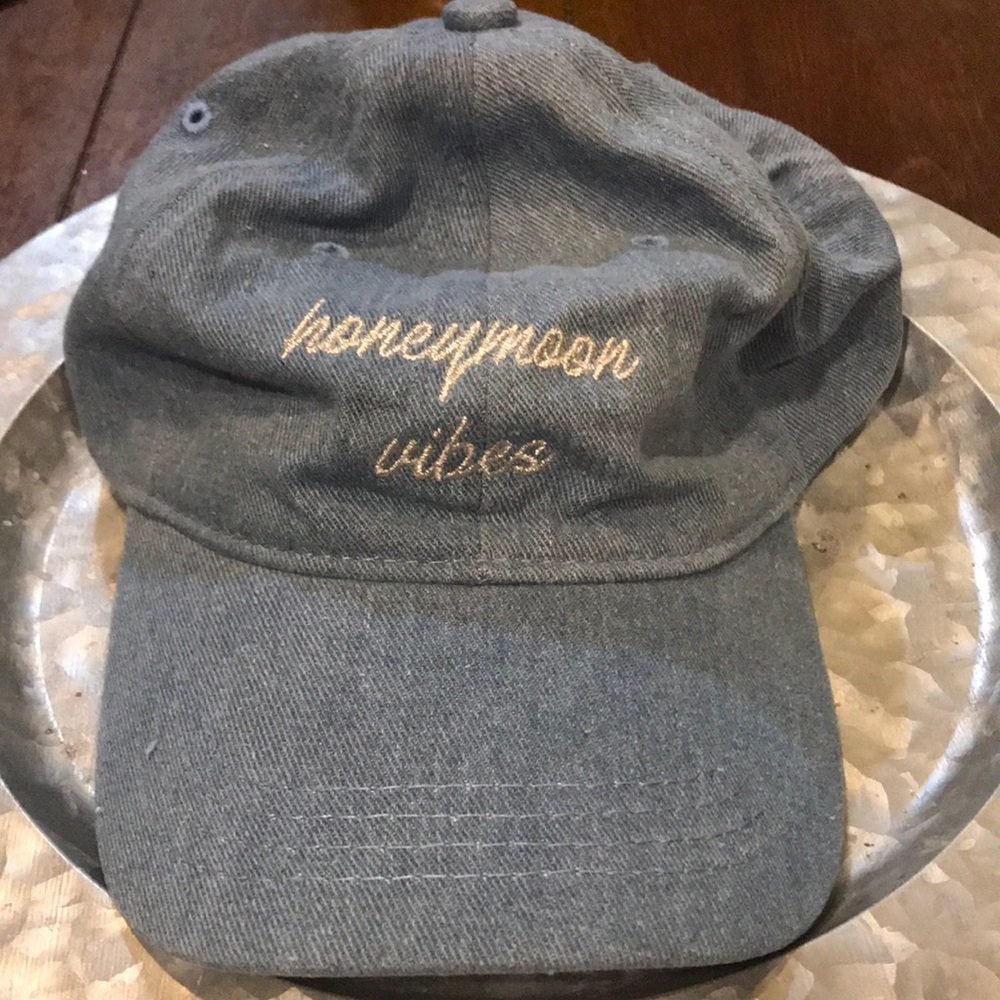 Francesca hat
